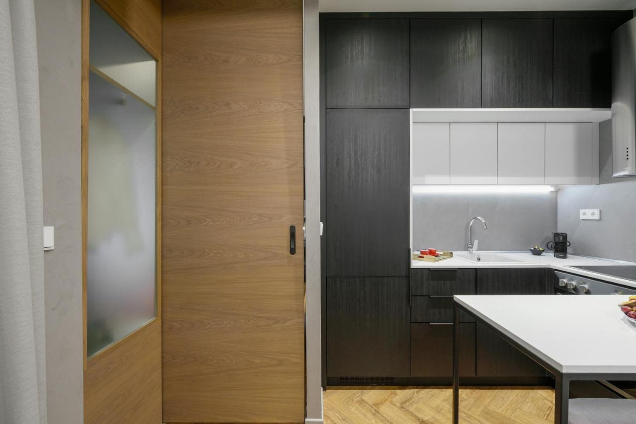 Olvios Luxury Suites Солун Стая снимка